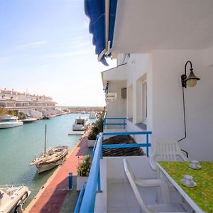 APARTAMENTO EN EL PUERTO DEPORTIVO Albert Villas